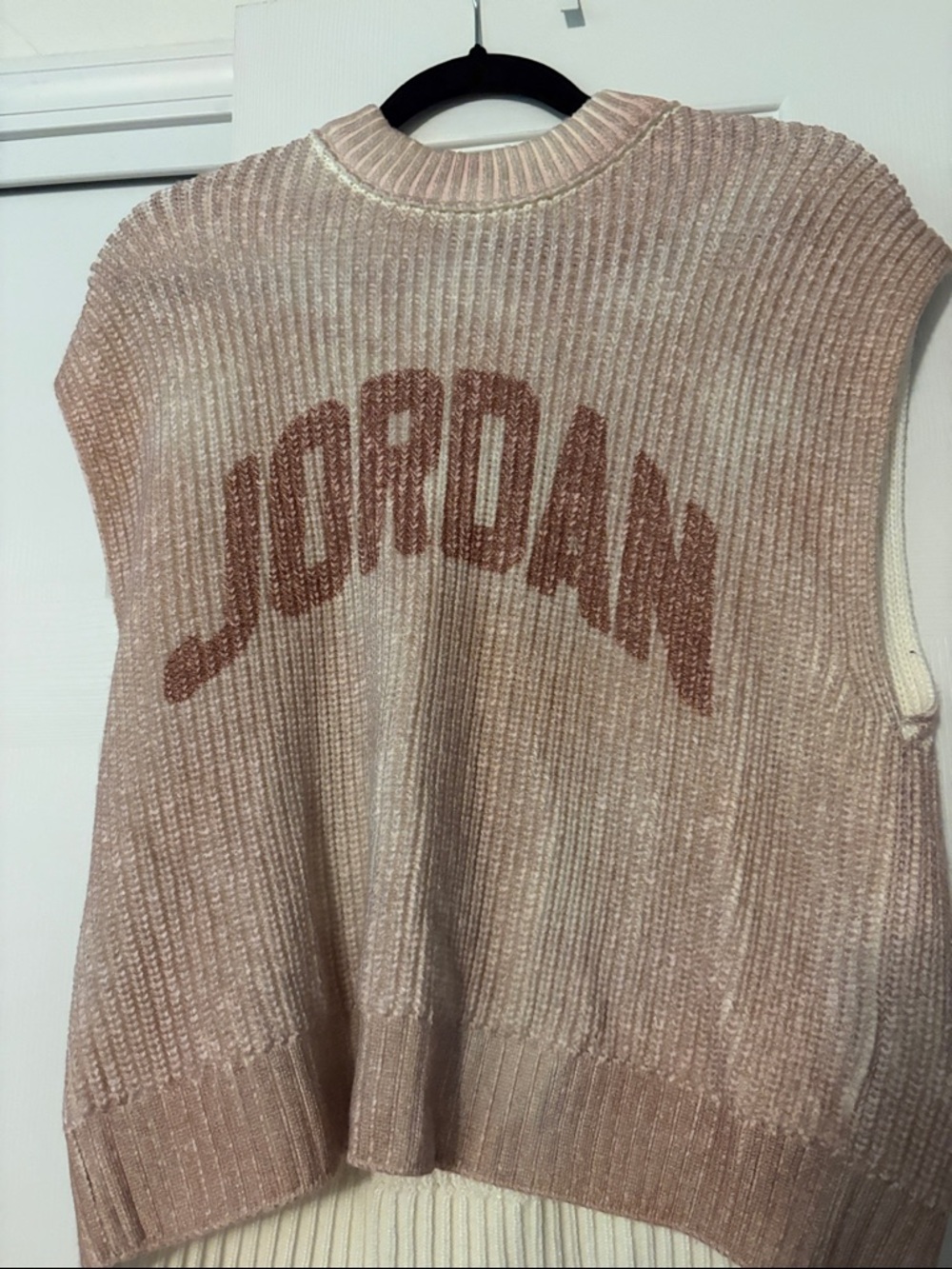 Jordan Ribbed Crewneck Sweater Vest in Dusty Rose